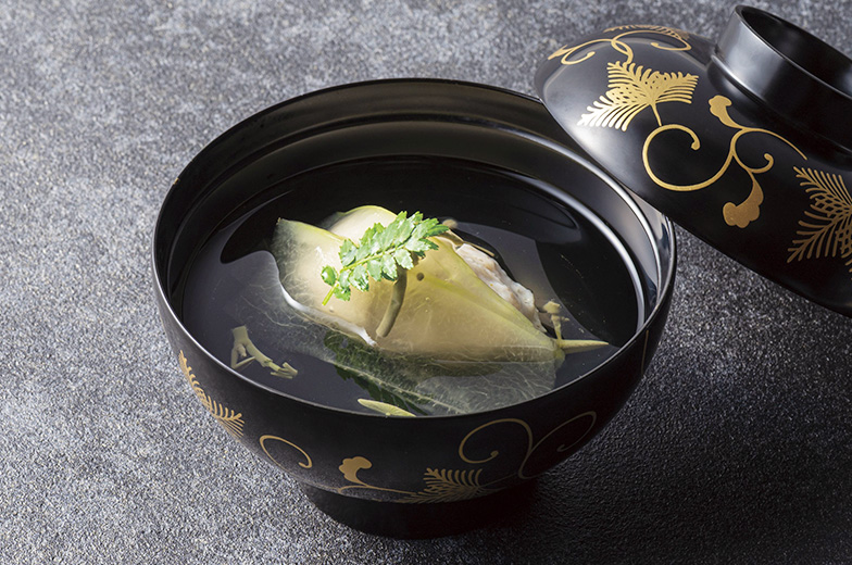 「お椀」料理のイメージ