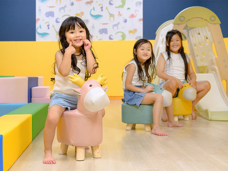 わくわくひろば遊具2